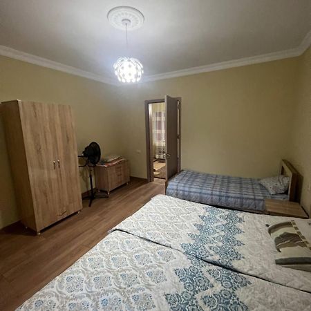 Los-Polos Hermanos Batumi Bagian luar foto