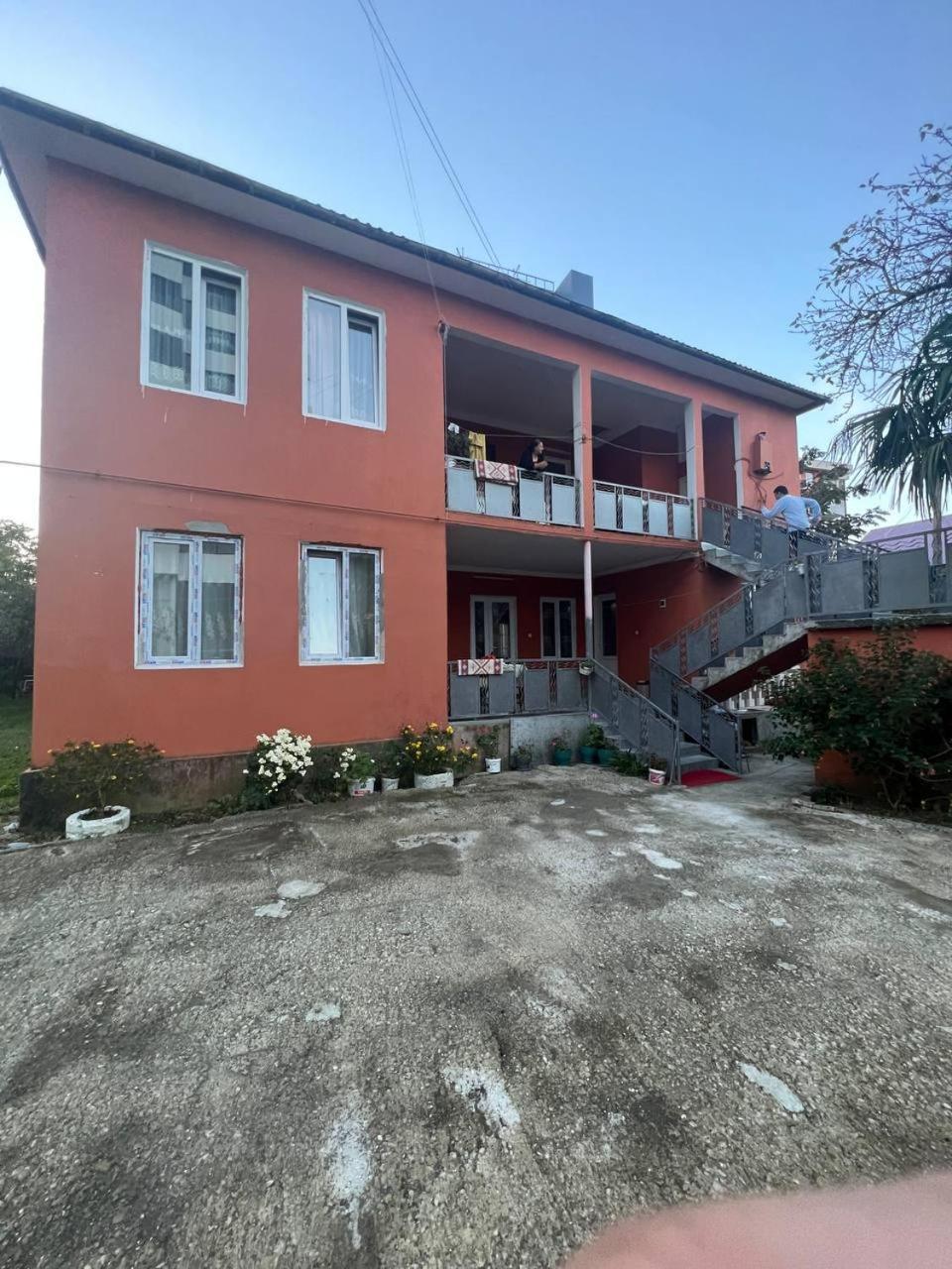 Los-Polos Hermanos Batumi Bagian luar foto